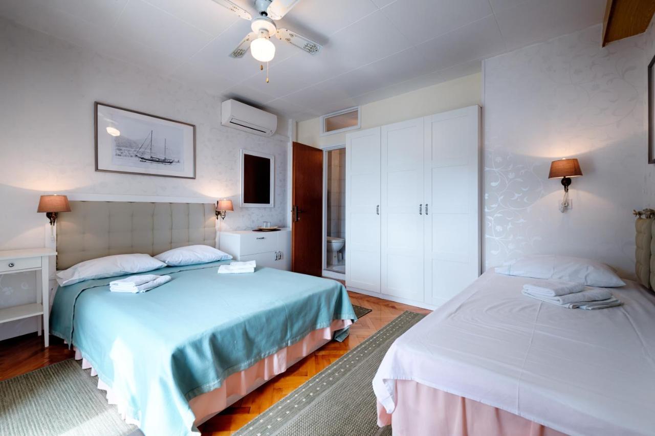 Apartments And Rooms By The Sea Komiza, Vis - 2431 Экстерьер фото